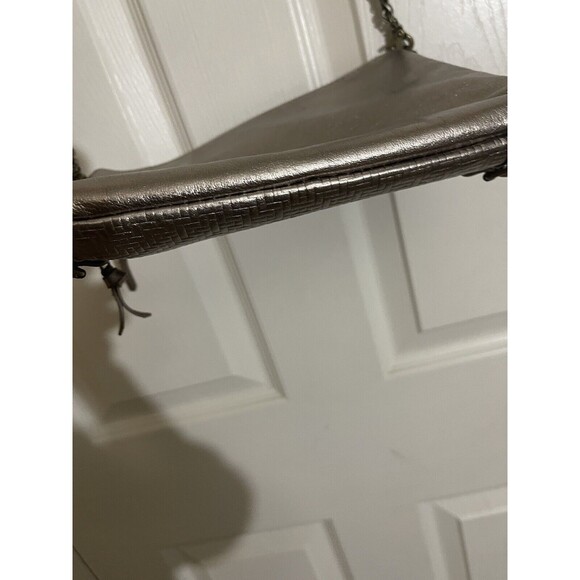 The Sak Crossbody Purse.  Metallic Copper Color. 2 Front Zippers. Top Zip - Picture 13 of 14